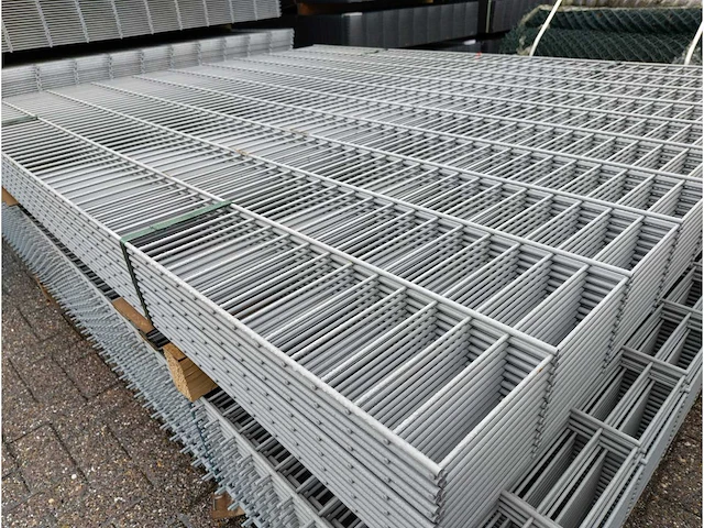 Heras - dubbelstaafs hekwerk 8/6/8 (13x) 2,03m licht grijs - afbeelding 2 van  6