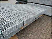 Heras - dubbelstaafs hekwerk 8/6/8 (13x) 2,03m licht grijs - afbeelding 4 van  6