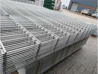 Heras - dubbelstaafs hekwerk 8/6/8 (13x) 2,03m licht grijs - afbeelding 5 van  6