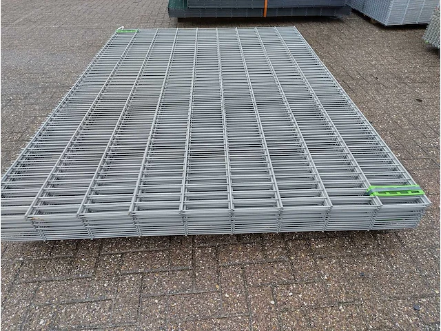 Heras - dubbelstaafs hekwerk 8/6/8 (14x) 1,83m licht grijs - afbeelding 4 van  8