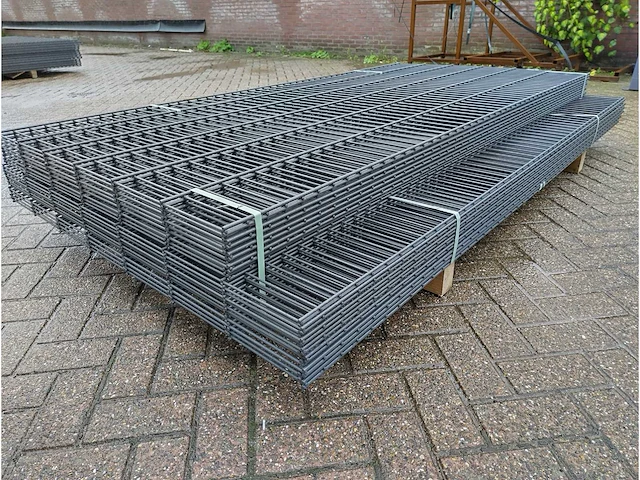 Heras - mix hekwerk dubbelstaafs 8/6/8 - 2024 (21x) antraciet - afbeelding 1 van  11