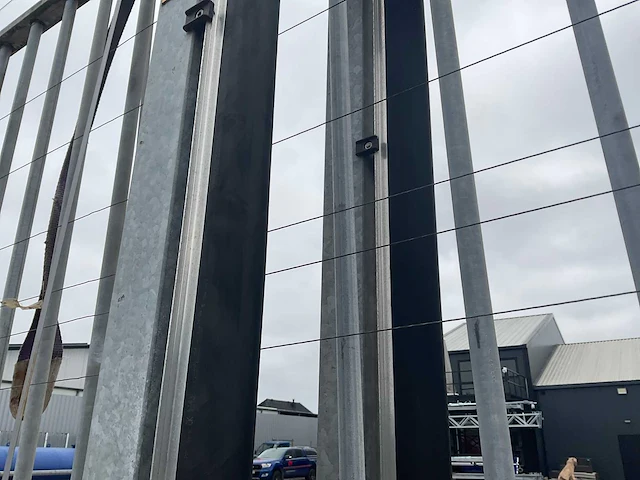 Heras automatische schuifpoort (11,74 mtr) - afbeelding 8 van  23