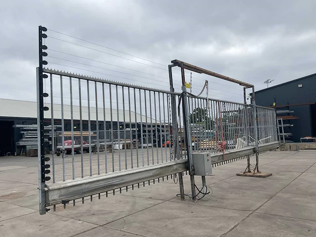 Heras automatische schuifpoort (11,74 mtr) - afbeelding 18 van  23