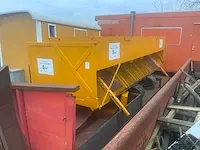 Herbestratings machine