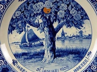 Herdenkingsschotel, de porceleyne fles, 1, geboorte prinses beatrix, 938 - afbeelding 3 van  5