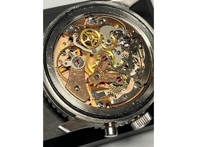 Heren chronograaf polshorloge breitling, navytimer, zwarte wijzerplaat, bouwjaar 60 er jaren - afbeelding 7 van  16