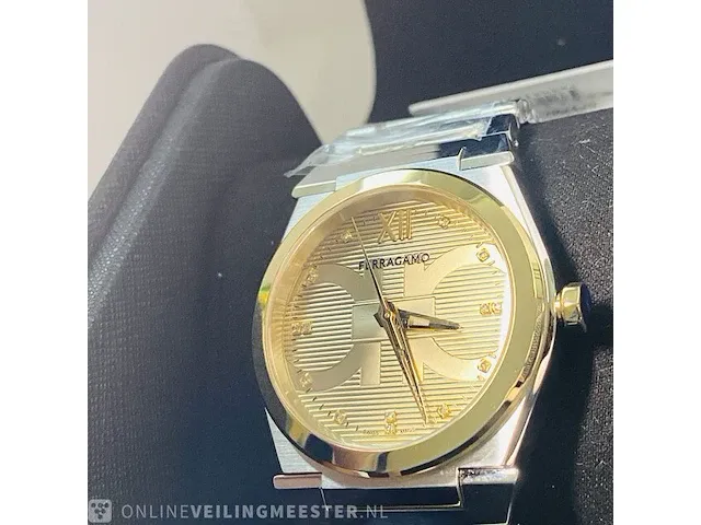 Heren horloge - ferragamo met 16 diamanten van €1500,00 - afbeelding 7 van  10