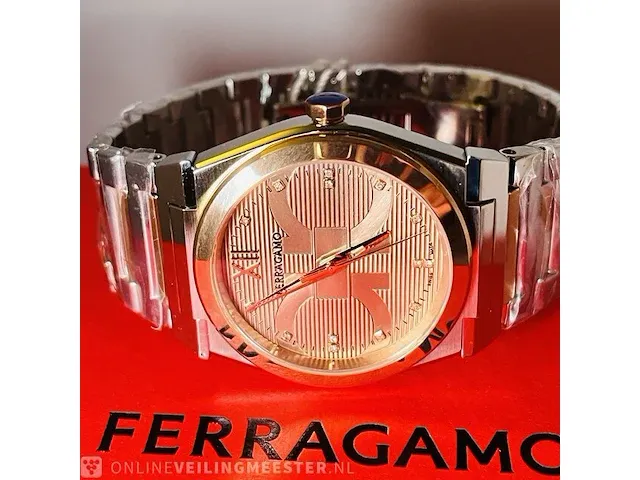 Heren horloge - ferragamo vega met 16 diamanten van €1500,00 - afbeelding 1 van  10