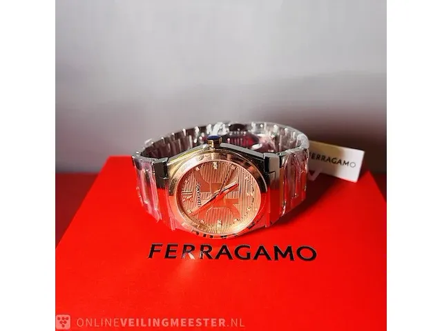 Heren horloge - ferragamo vega met 16 diamanten van €1500,00 - afbeelding 3 van  10