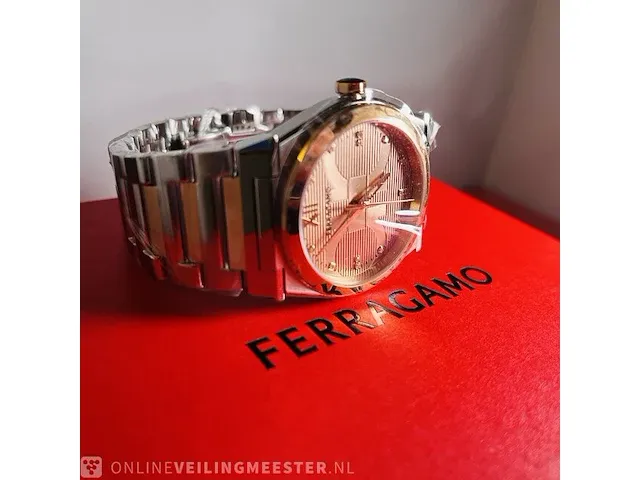 Heren horloge - ferragamo vega met 16 diamanten van €1500,00 - afbeelding 6 van  10