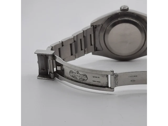 Heren polshorloge, rolex, oyster perpetual 114300 - afbeelding 7 van  25