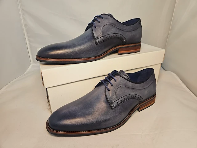 Heren schoenen - braend - maat 42 - afbeelding 1 van  6