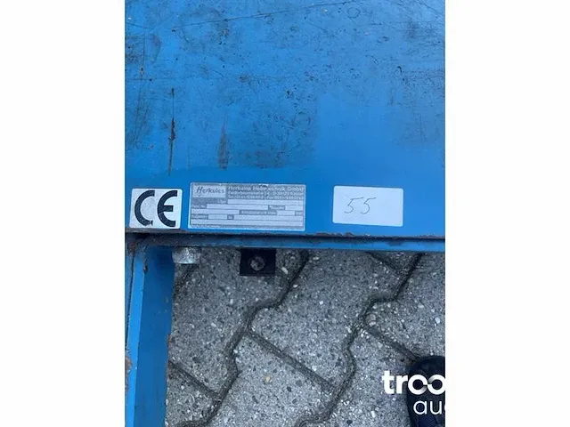 Herkules schade hefbrug - afbeelding 1 van  4