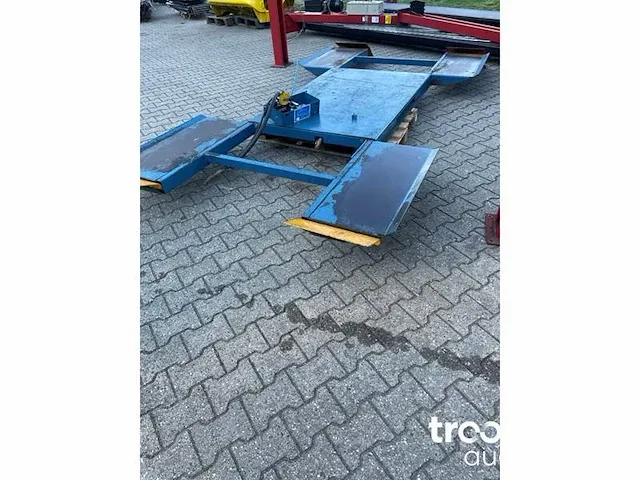 Herkules schade hefbrug - afbeelding 4 van  4