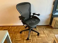 Herman miller aeron bureaustoel - afbeelding 1 van  7
