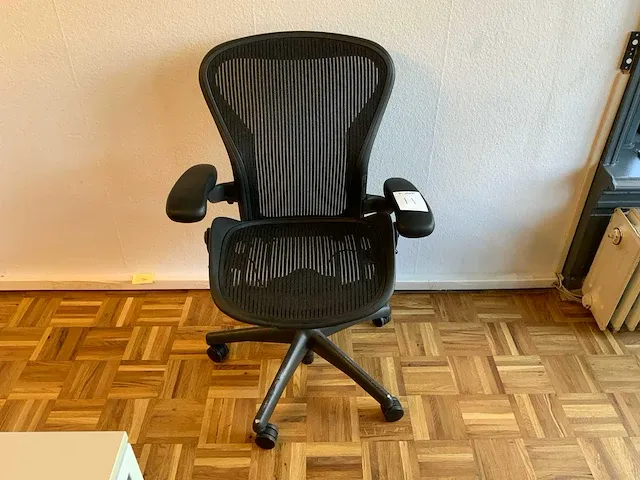 Herman miller aeron bureaustoel - afbeelding 2 van  7