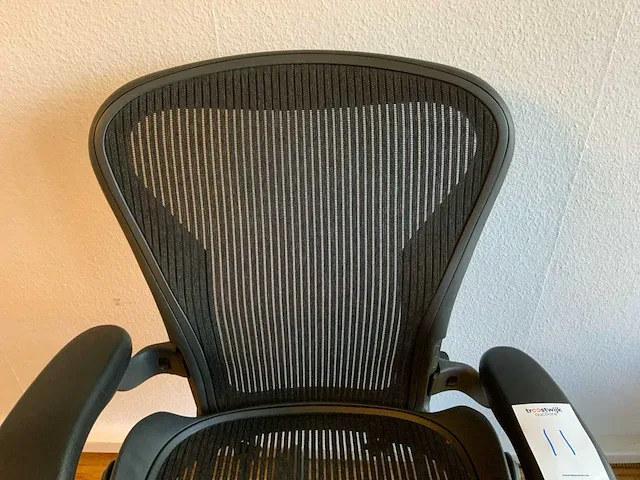 Herman miller aeron bureaustoel - afbeelding 3 van  7