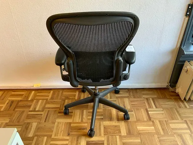 Herman miller aeron bureaustoel - afbeelding 6 van  7