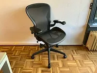 Herman miller aeron bureaustoel - afbeelding 1 van  7