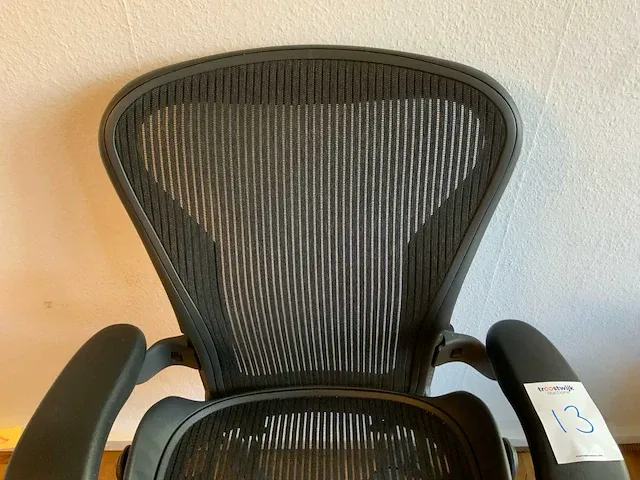 Herman miller aeron bureaustoel - afbeelding 3 van  7