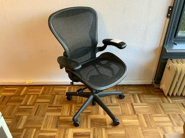Herman miller aeron bureaustoel - afbeelding 1 van  7