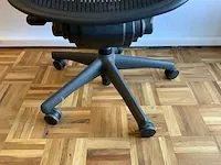 Herman miller aeron bureaustoel - afbeelding 5 van  7