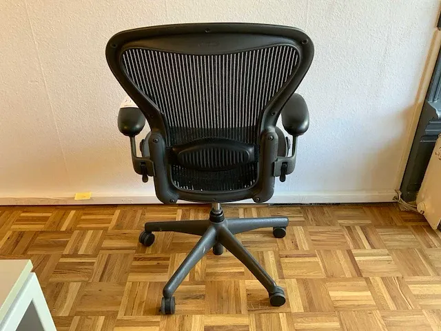 Herman miller aeron bureaustoel - afbeelding 6 van  7