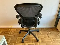 Herman miller aeron bureaustoel - afbeelding 6 van  7