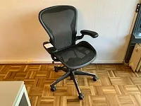 Herman miller aeron bureaustoel - afbeelding 1 van  7