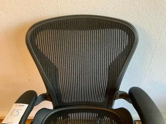 Herman miller aeron bureaustoel - afbeelding 3 van  7