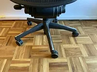 Herman miller aeron bureaustoel - afbeelding 5 van  7