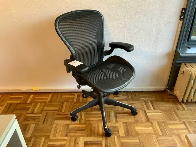 Herman miller aeron bureaustoel - afbeelding 1 van  7