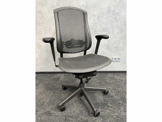 Herman miller celle - ergonomische bureaustoel - afbeelding 6 van  14