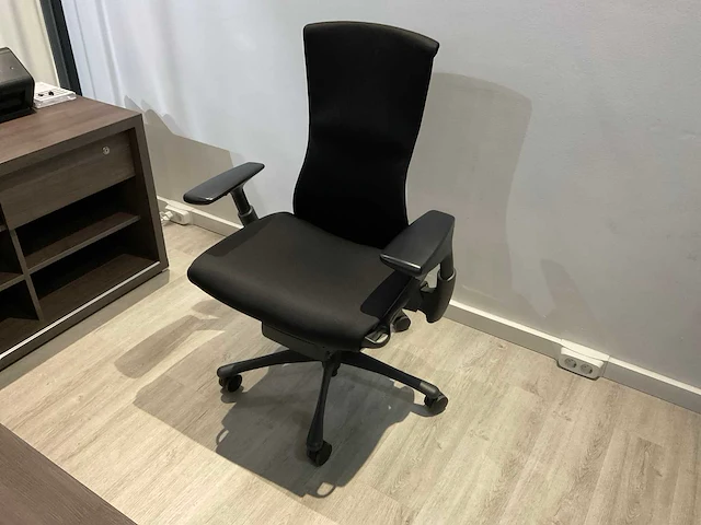 Herman miller embody s bureaustoel - afbeelding 1 van  9