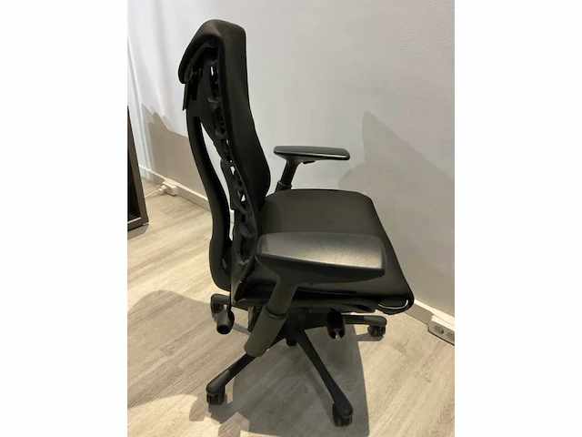 Herman miller embody s bureaustoel - afbeelding 6 van  9