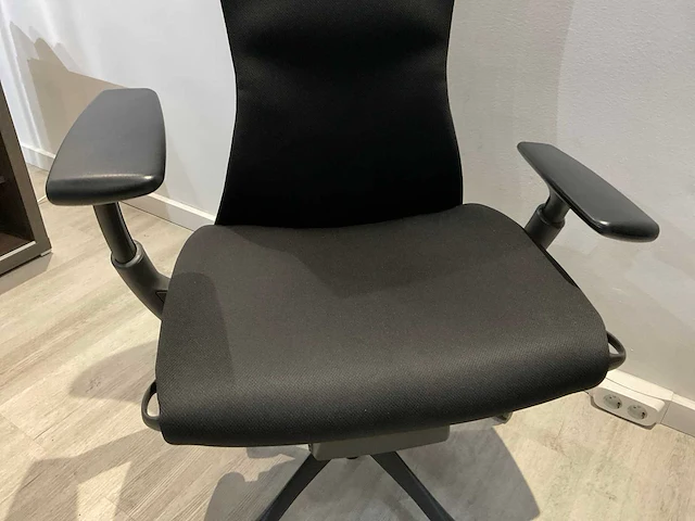 Herman miller embody s bureaustoel - afbeelding 9 van  9