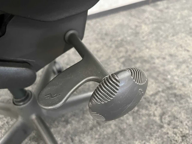 Herman miller mirra - bureaustoel - afbeelding 2 van  18