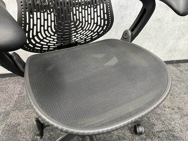 Herman miller mirra - bureaustoel - afbeelding 15 van  18