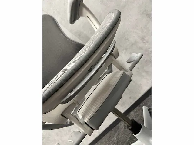 Herman miller mirra 2 butterfly - bureaustoel - afbeelding 13 van  18