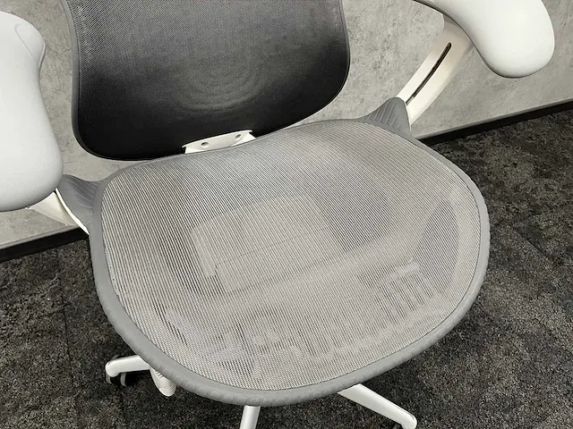 Herman miller mirra 2 butterfly - bureaustoel - afbeelding 8 van  18