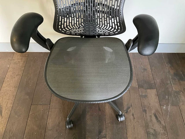 Herman miller mirra bureaustoel - afbeelding 4 van  6