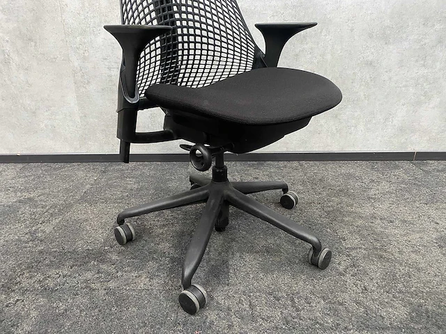 Herman miller sayl - ergonomische bureaustoel zwart - afbeelding 7 van  9