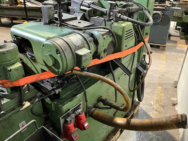 Herminghausen - centreless grinding machine - 1986 - afbeelding 7 van  12