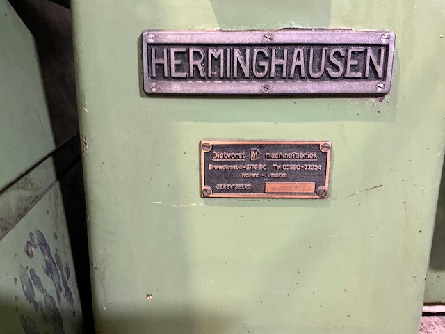 Herminghausen - centreless grinding machine - 1986 - afbeelding 11 van  12