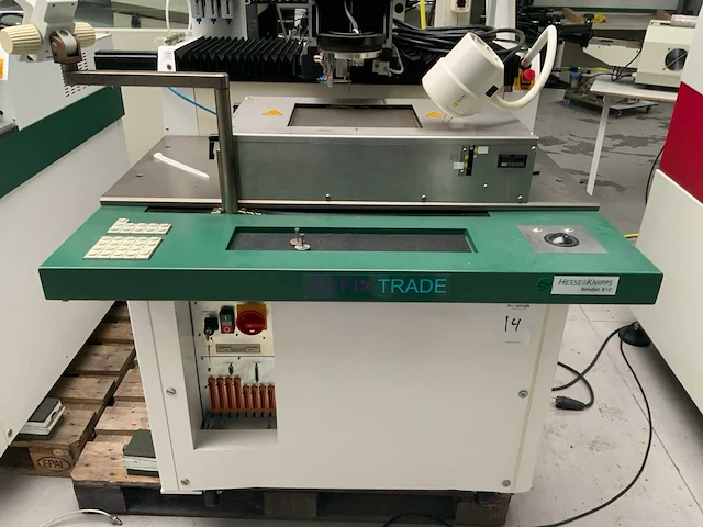 Hesse & knipps bondjet 810 wedge bonder - afbeelding 4 van  11