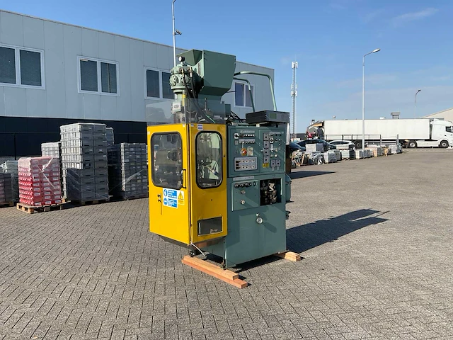 Hesta spuit gietmachine - afbeelding 1 van  29