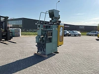 Hesta spuit gietmachine - afbeelding 24 van  29