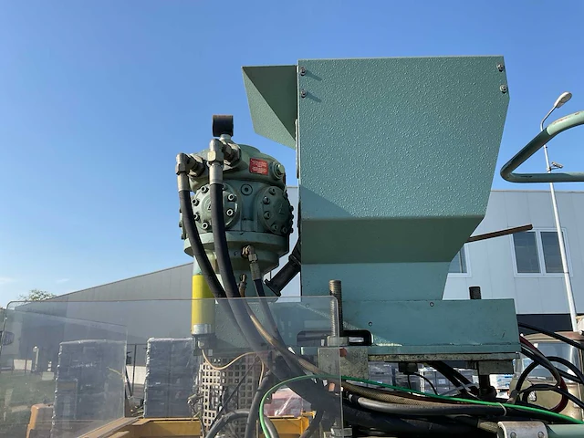 Hesta spuit gietmachine - afbeelding 27 van  29