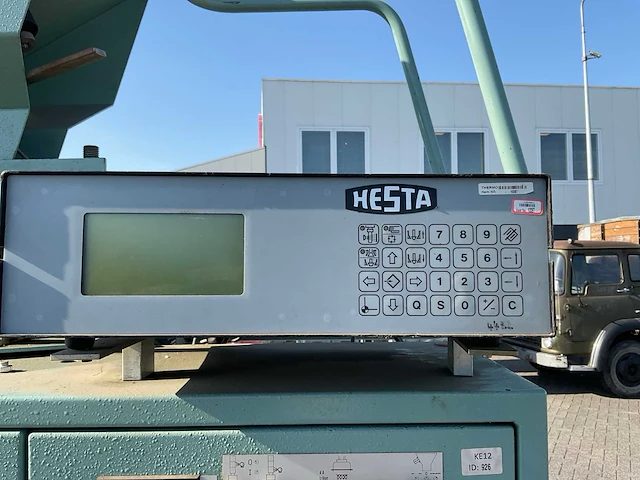 Hesta spuit gietmachine - afbeelding 29 van  29