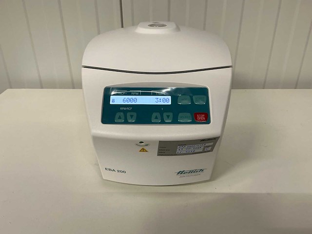 Hettich - eba 200 - centrifuge - afbeelding 1 van  7